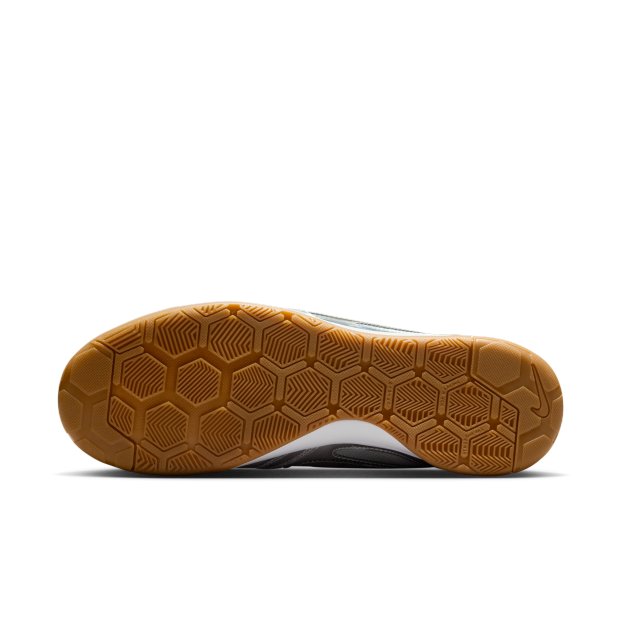 NIKE GATO LV8