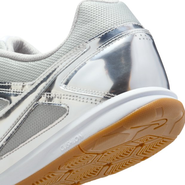 NIKE GATO LV8