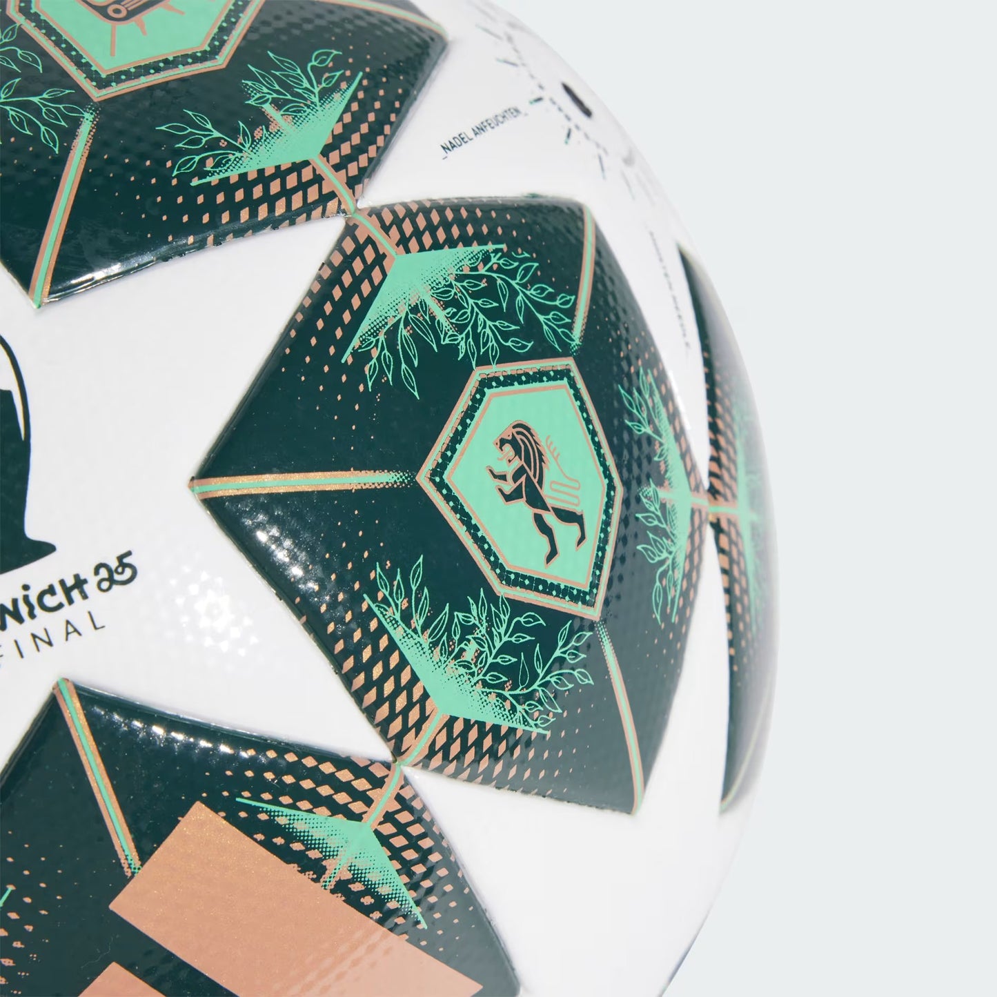 UCL LEAGUE 24/25 KNOCKOUT PHASE BALL