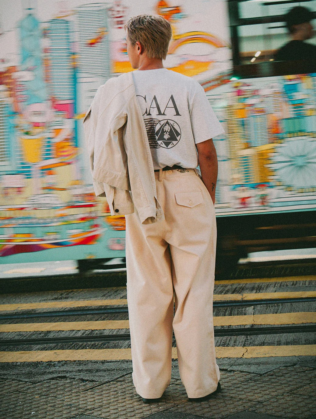 SOUTH CHINA GRAPHIC TEE - BLACK