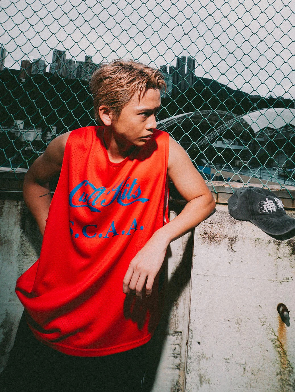 SOUTH CHINA LEGACY VEST - RED