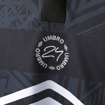 Umbro THE THIRD Graphic Practice Shirt for Men, Sweat-Absorbent, Soccer, Football, Long-Sleeve Shirt