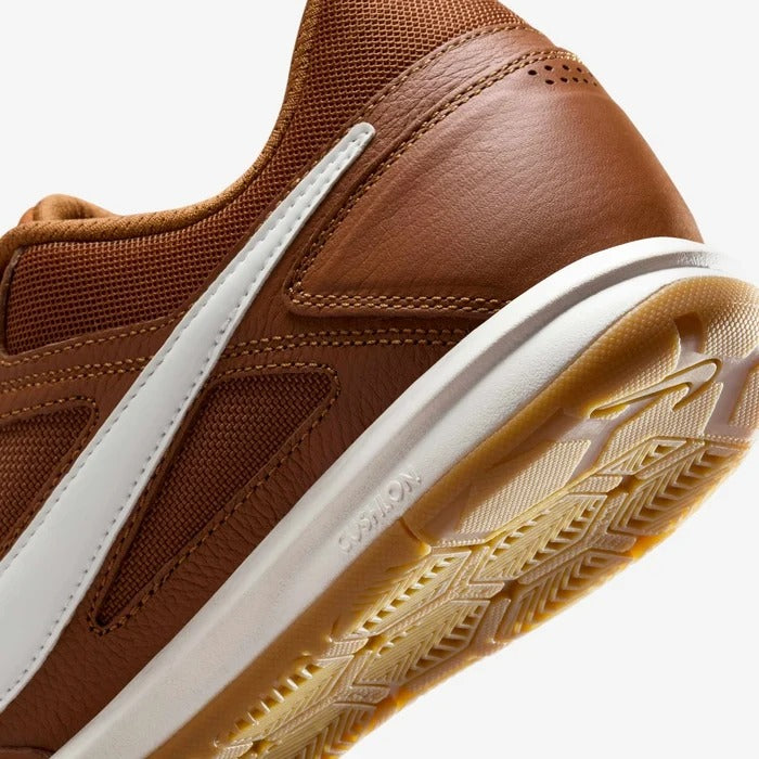 NIKE GATO
