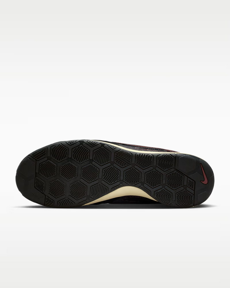 NIKE GATO