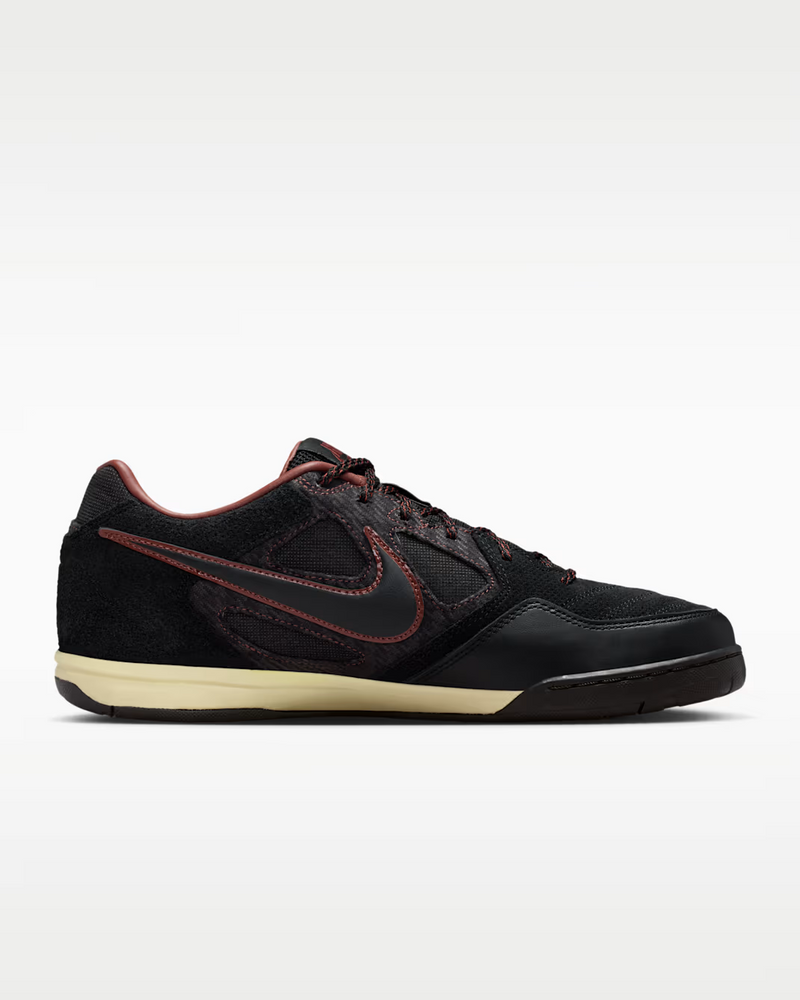NIKE GATO