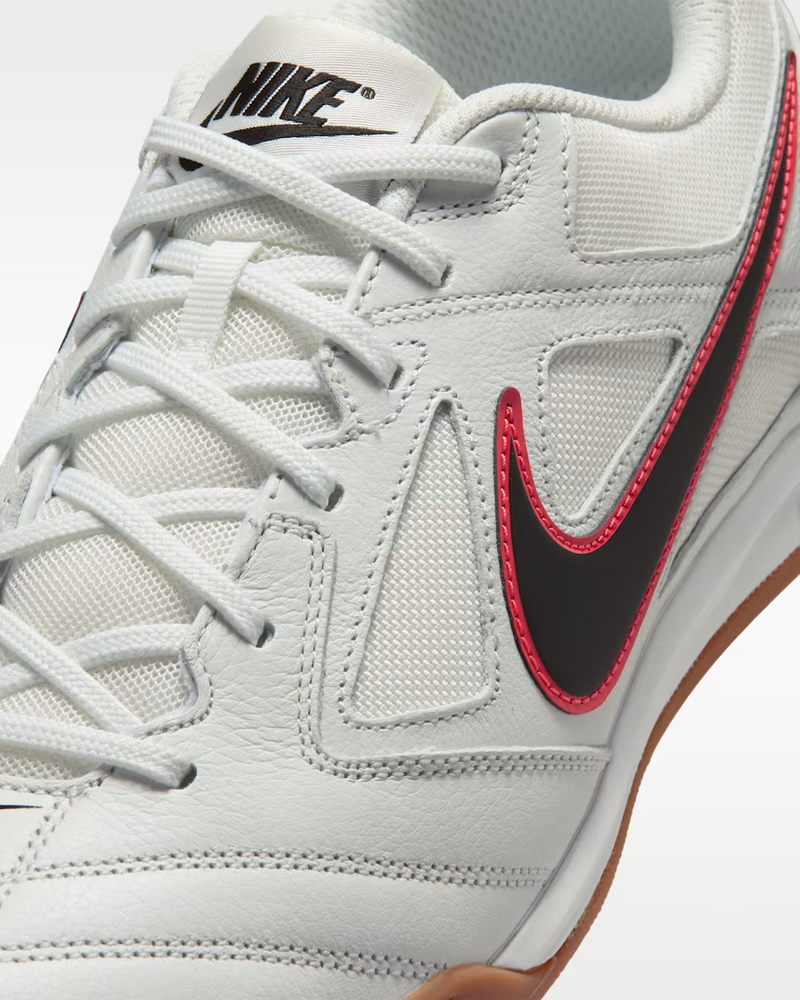 NIKE GATO