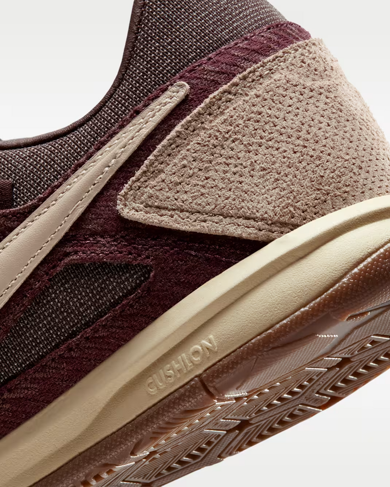 NIKE GATO