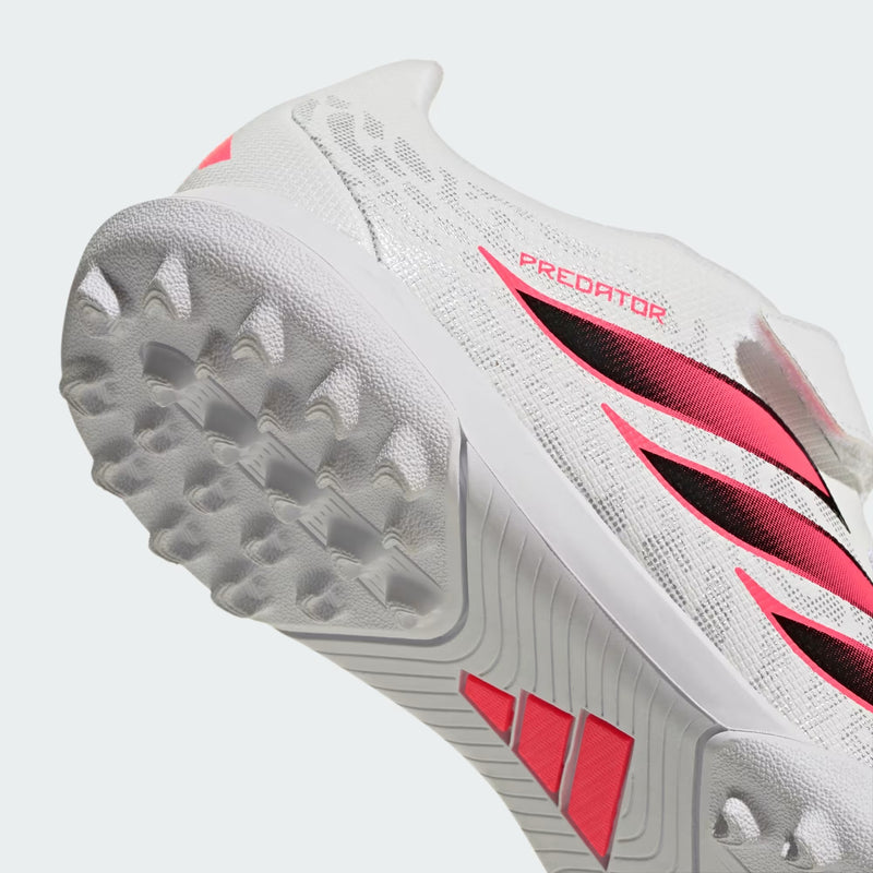 KIDS PREDATOR CLUB TURF