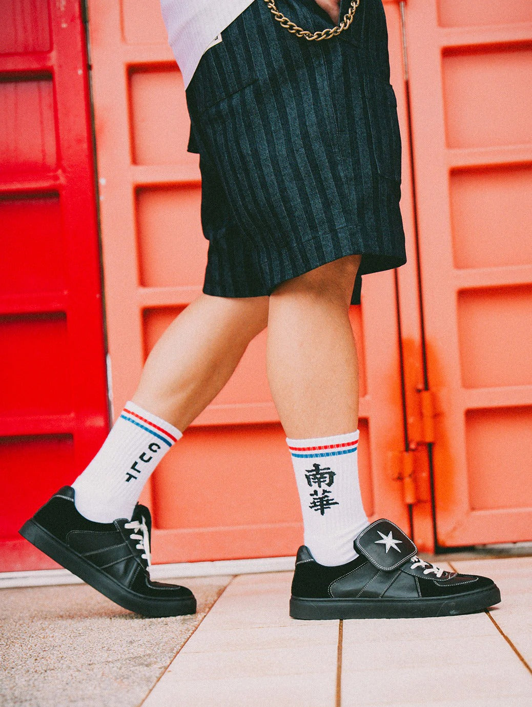 SOUTH CHINA LEGACY SOCKS - WHITE